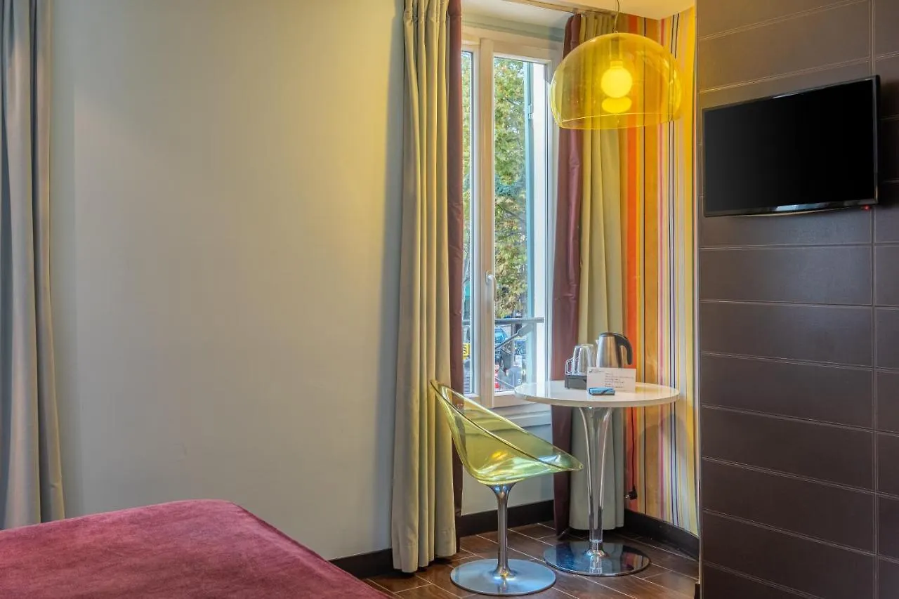 Hotel Casimir Paryż 3*,  Francja