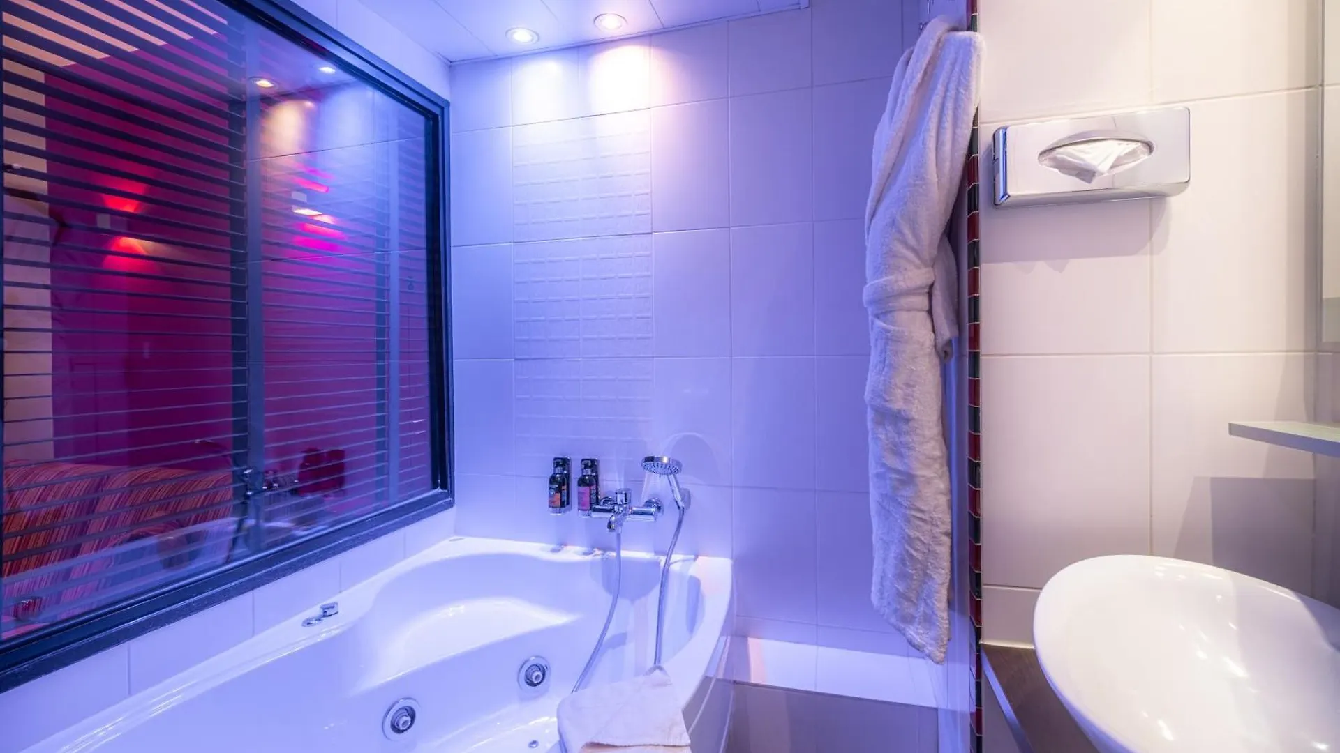 Hotel Casimir Paris