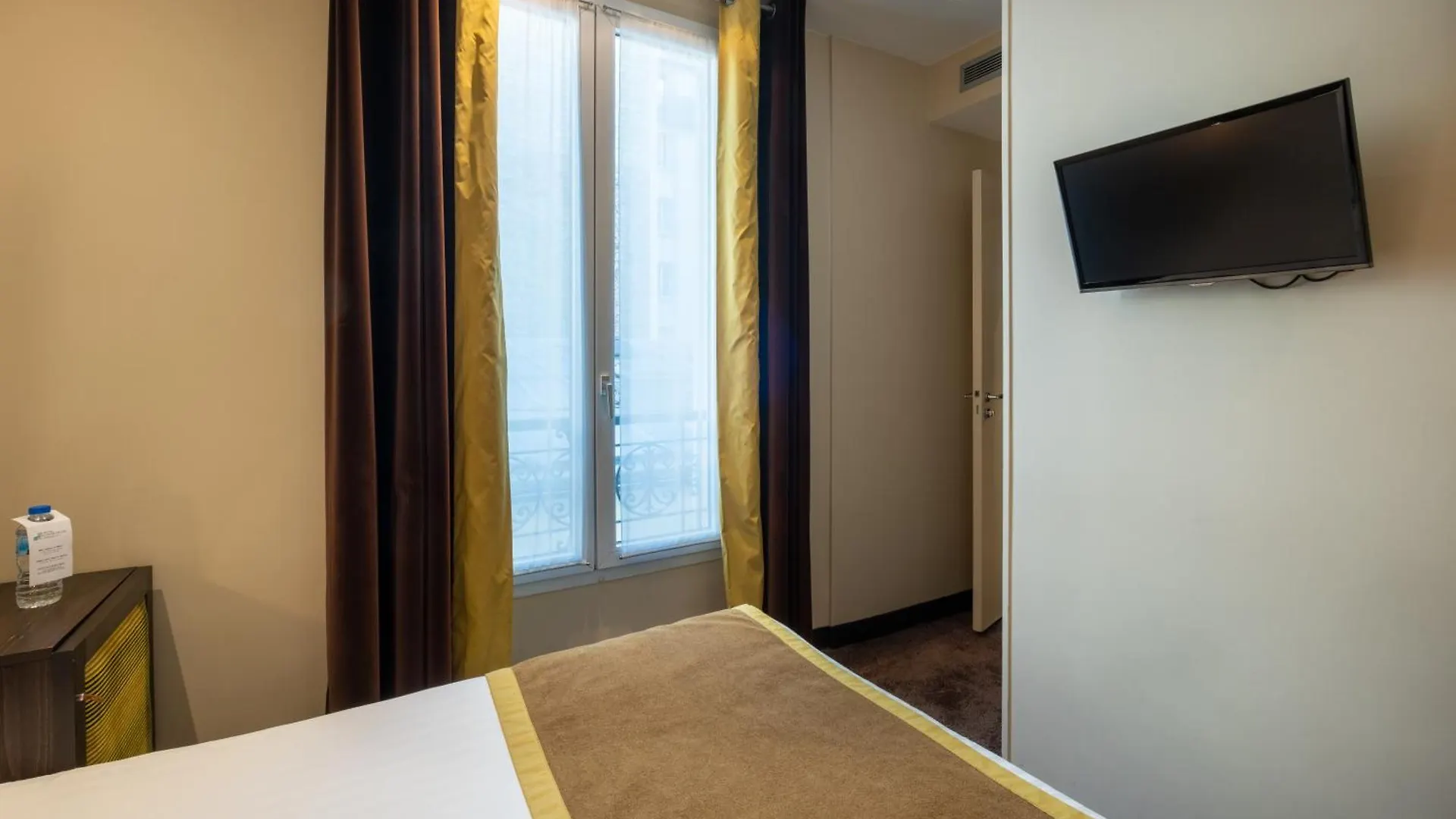 Hotel Casimir Paris France