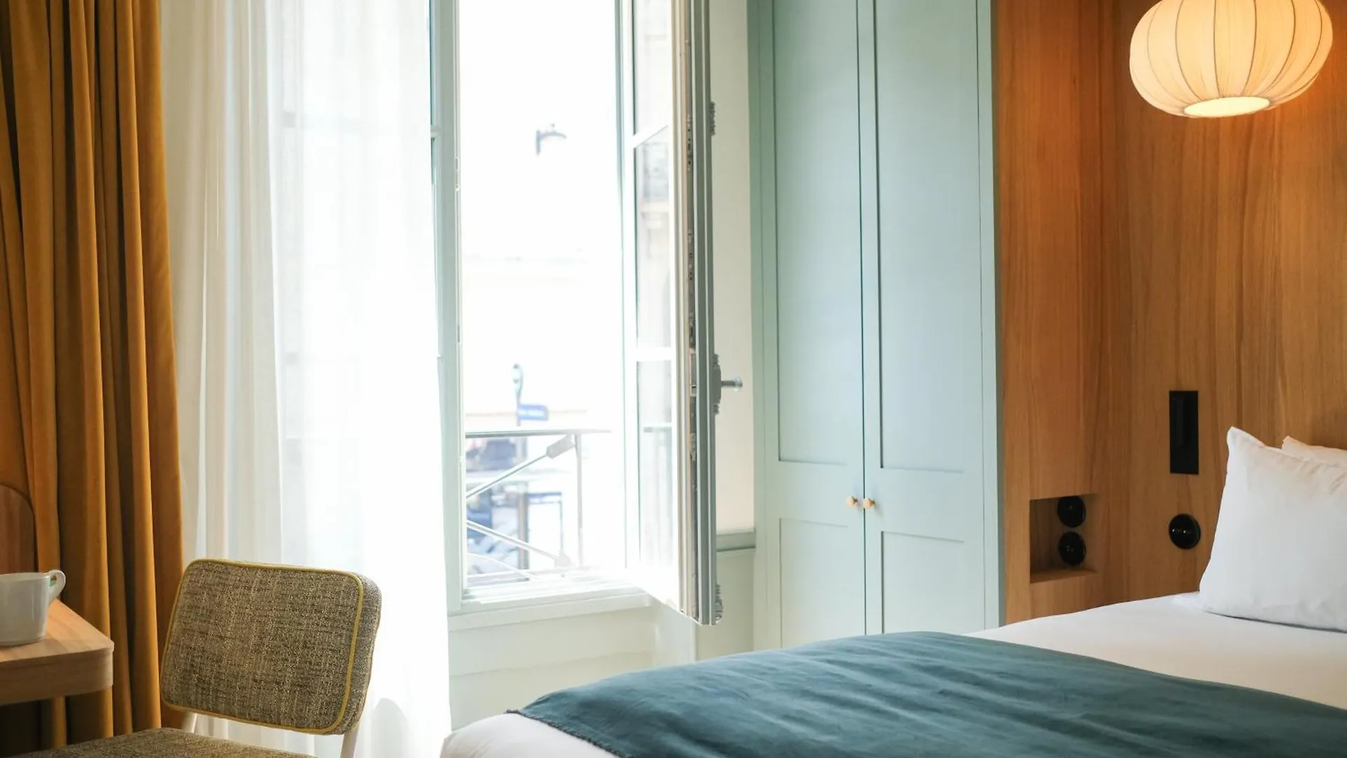 Hotel Casimir Paris